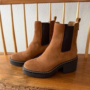 Sam Edelman Anderson Tan Suede Ankle Booties 
Size 8
Worn once!
Originally: $179